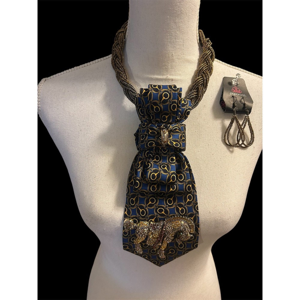 Club Room Silk Tie Horse Necklace Western Equestrian Blue Gold Crystal Brooch - Picture 10 of 12